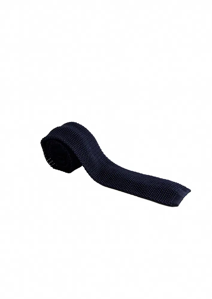 Incu Studio Nicholson Knitted Silk Knitted Tie