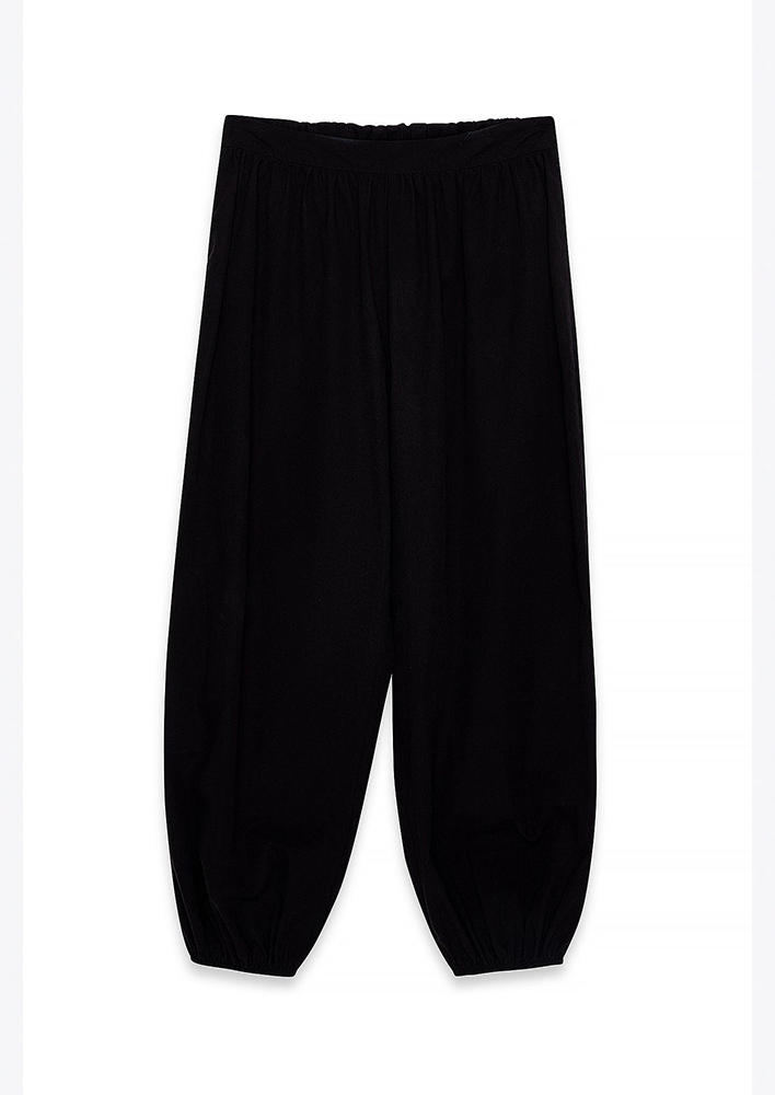 NA-KD Mid Waist Ballon Pants $85.95