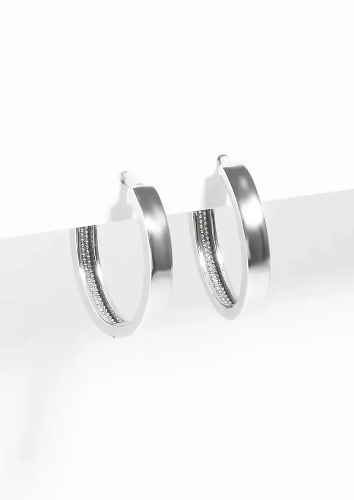 Simon Curwood 9K White Gold Plain Oval Huggie Earrings 15mm $729