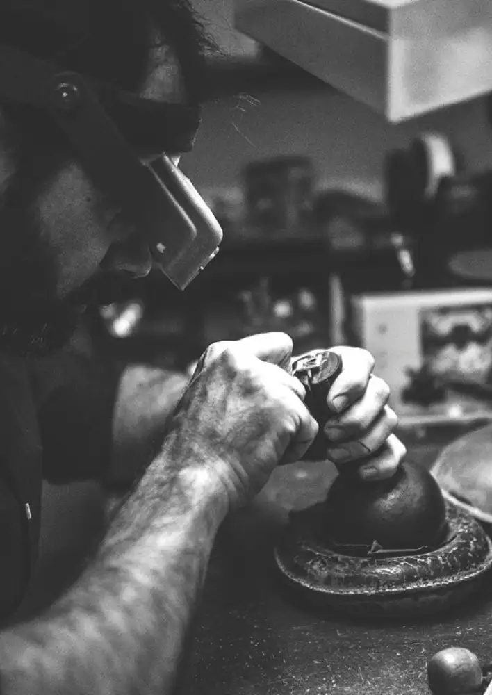 Duncan Vickers Engraving Service POA