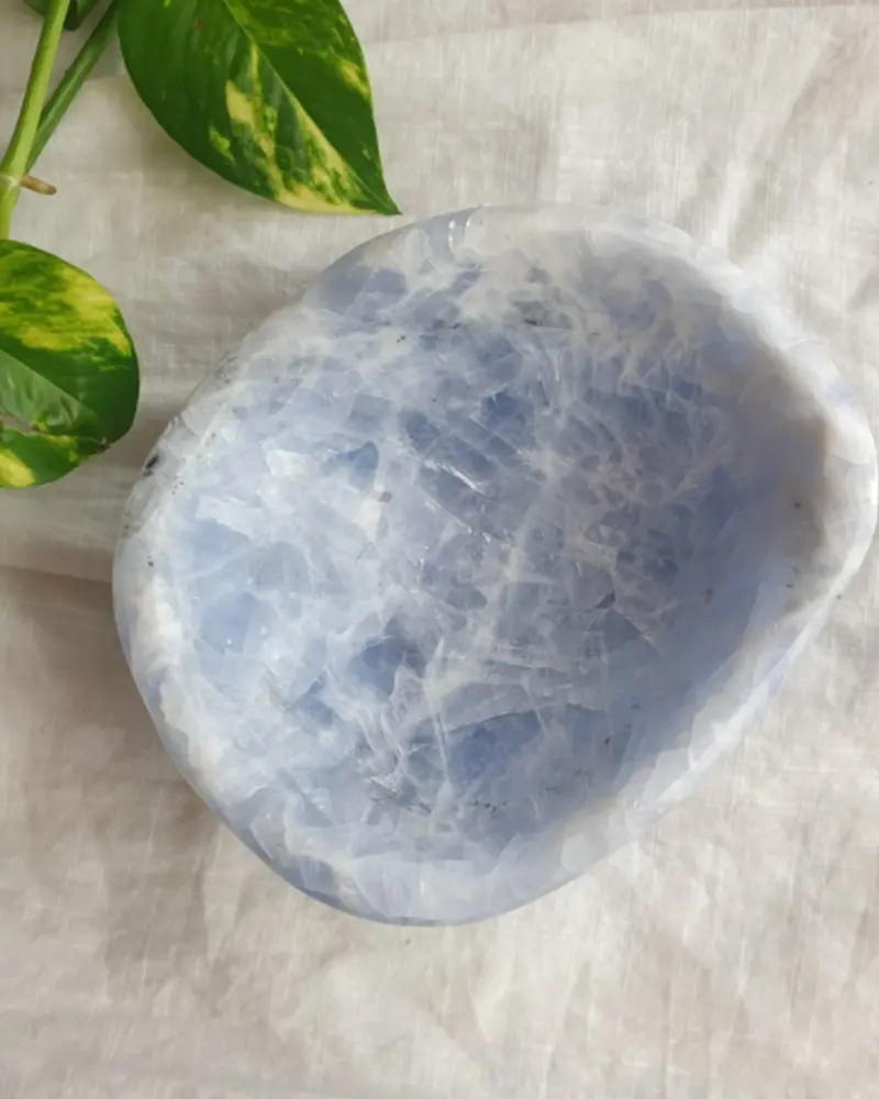 16_Sparrow-_-Fox-Blue-Calcite-Freeform-Bowl-80