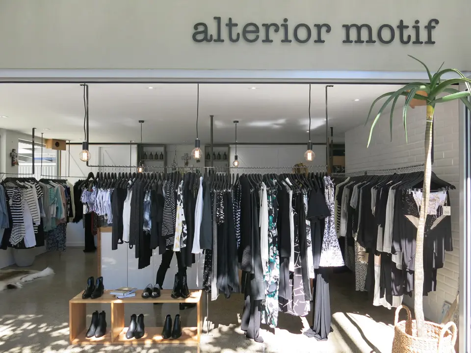 Clothing shop boutiques au