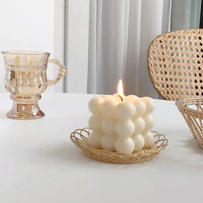 The-Curated-Collection-Osca-Cube-Candle-35