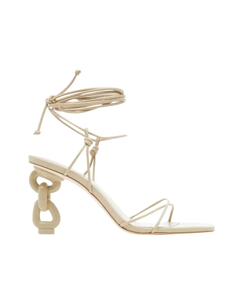 0221_Strappy-Heels_800x1000_7