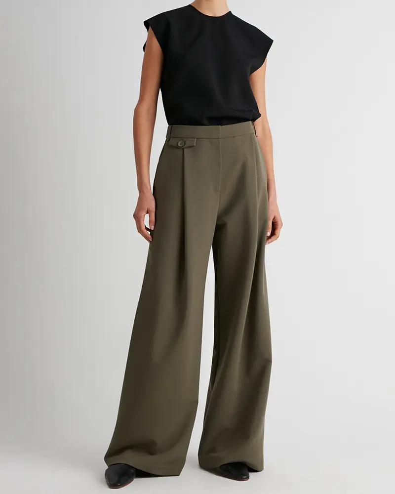 How To Embrace Slouchy Pants For Summer Weather