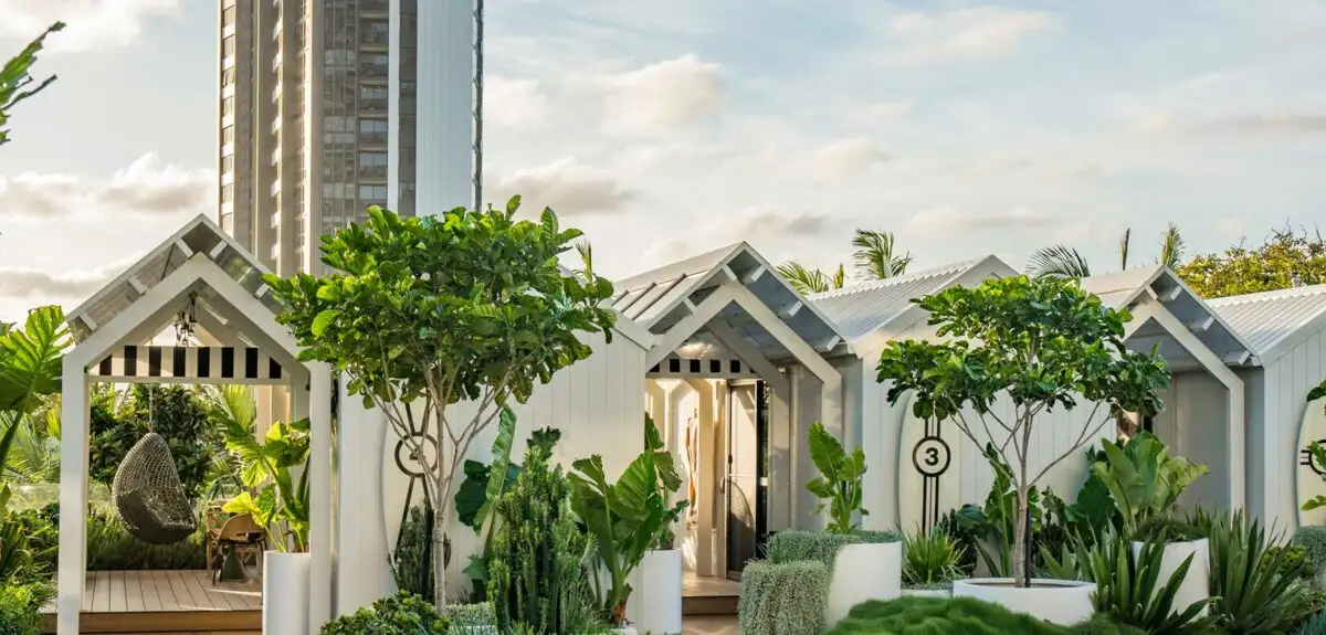 Travel_qtQT-Luxe-Cabins-Gold-Coast-Hotel