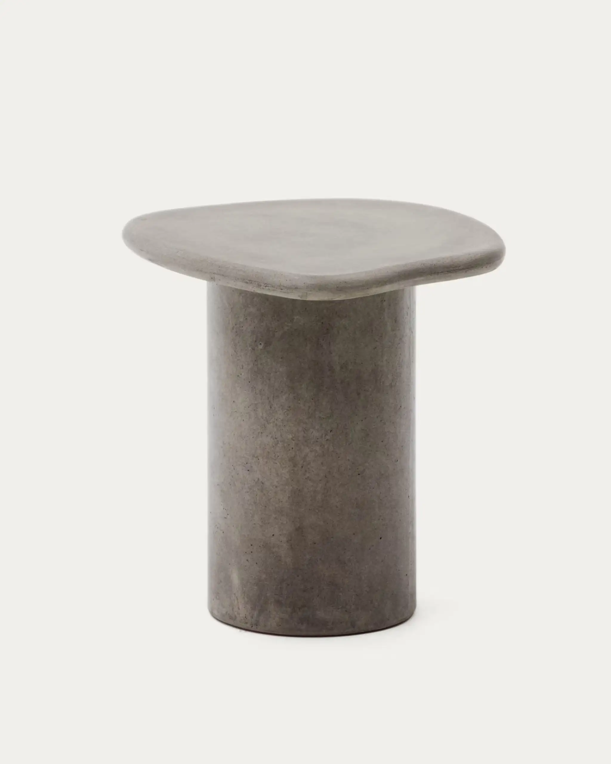 Kave-Home-Macarella-cement-side-table-699-scaled