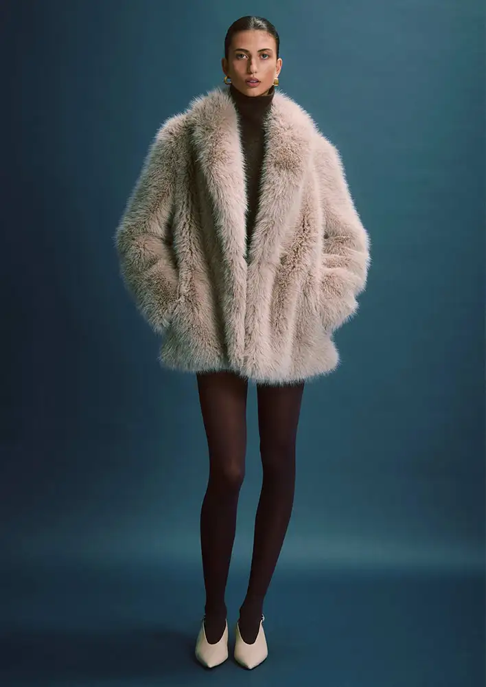 Vik-and-woods-magnolia-coat